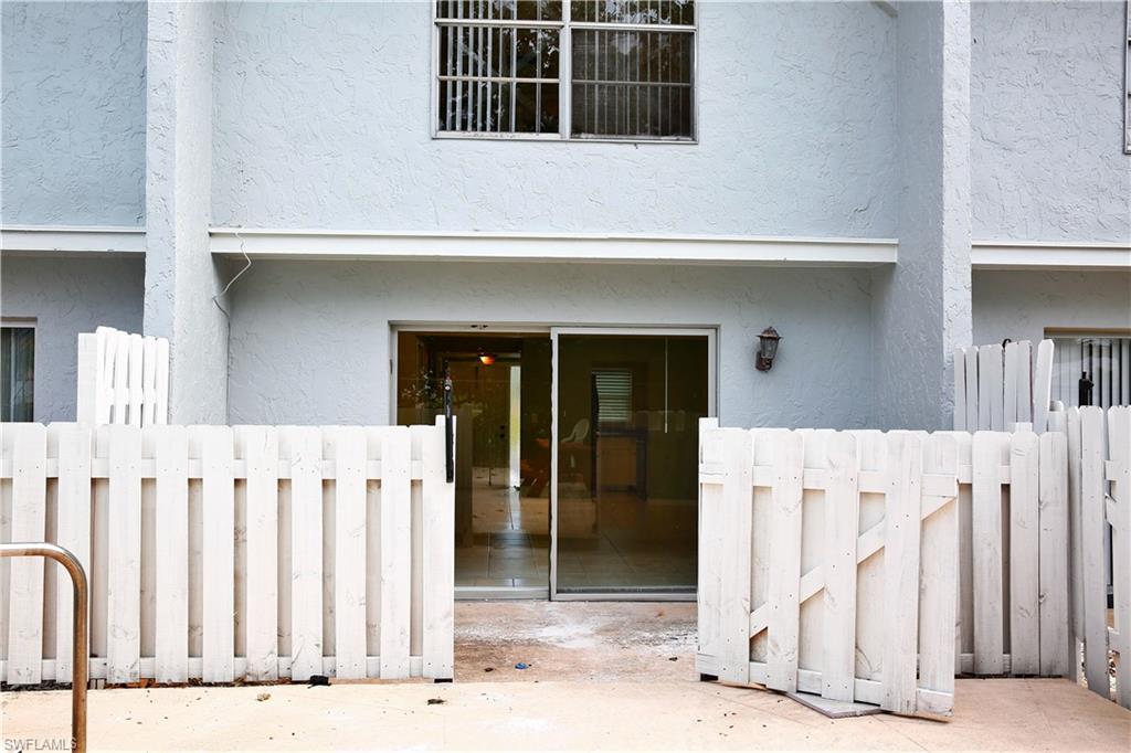 1123 SW 48th TER 102 photo 28
