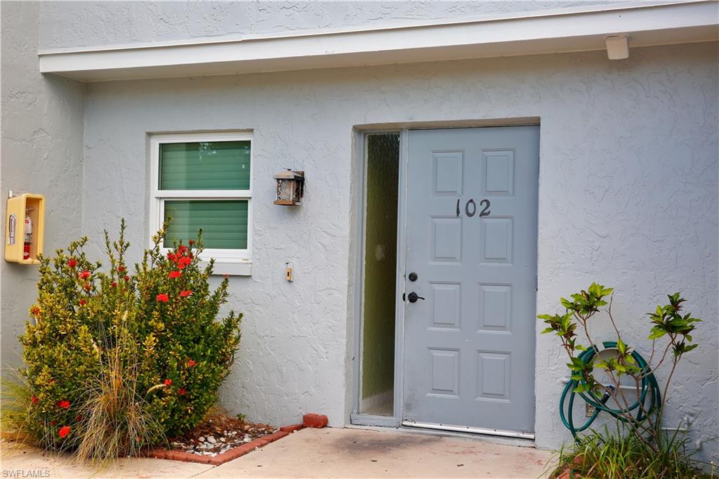 1123 SW 48th TER 102