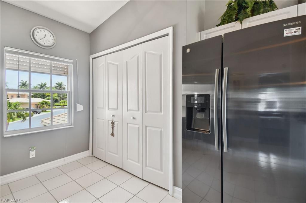 9165 Michael CIR 1002 photo 33