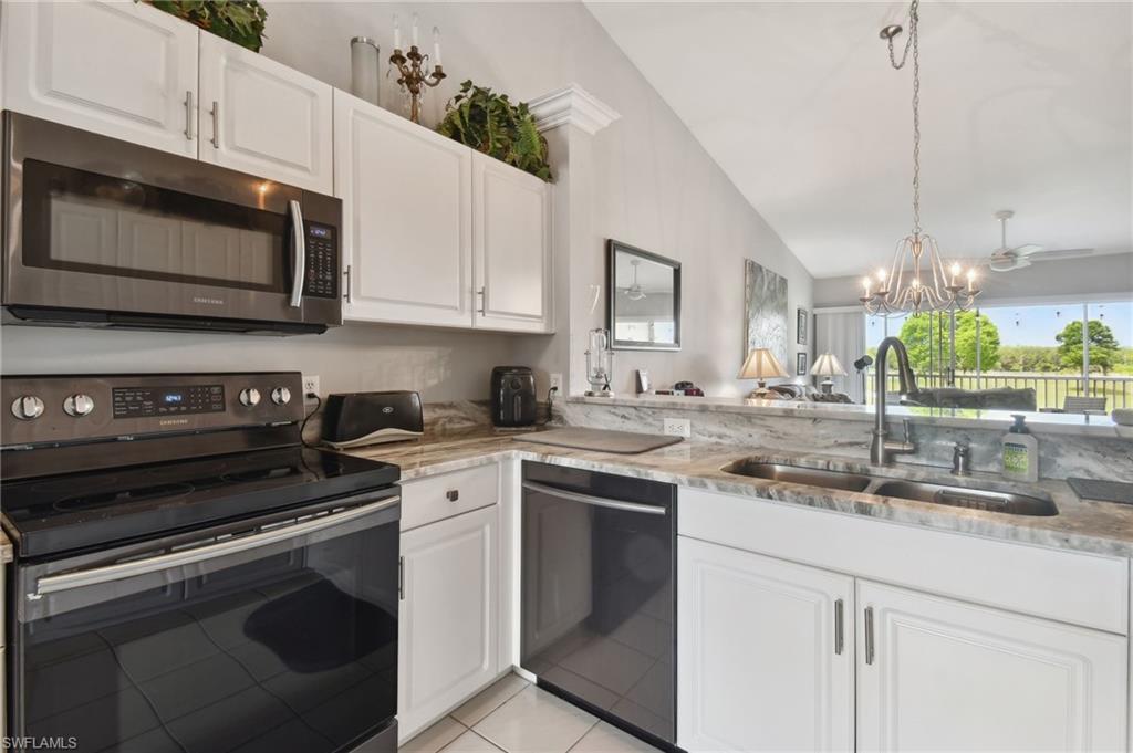 9165 Michael CIR 1002 photo 14