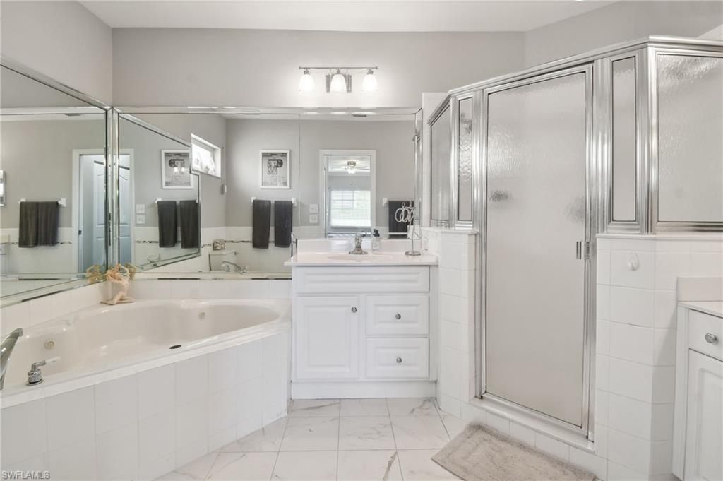 9165 Michael CIR 1002 photo 31