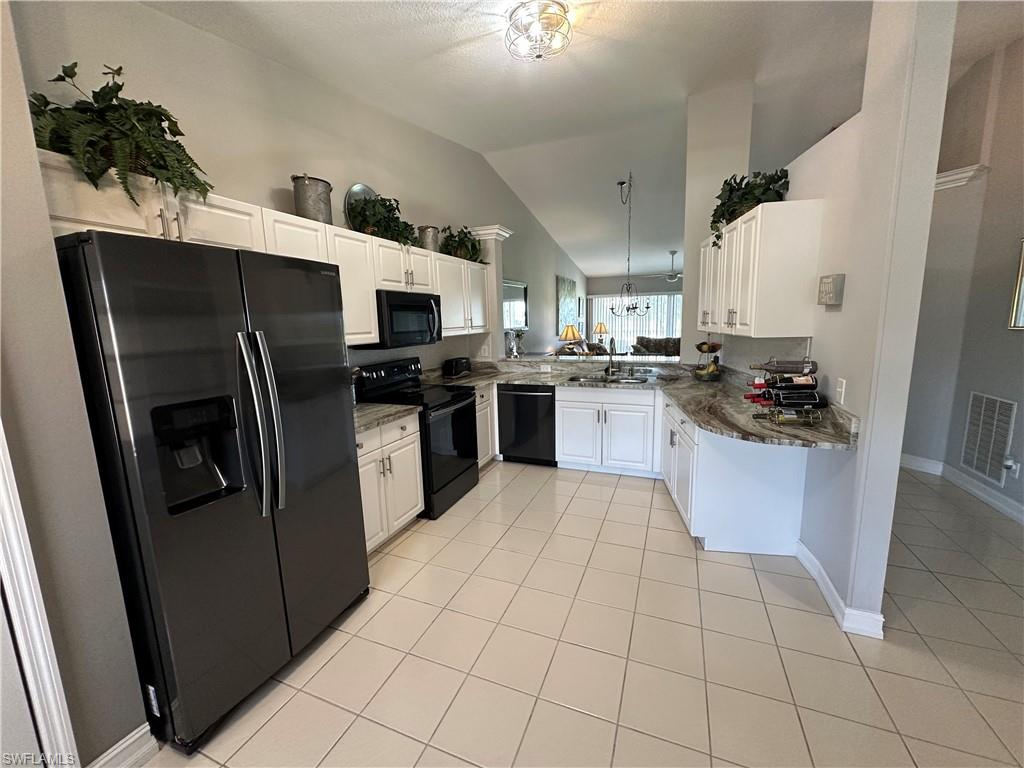 9165 Michael CIR 1002 photo 8
