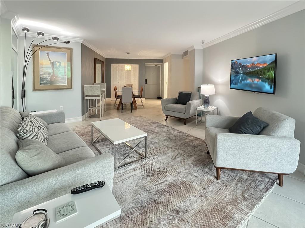 320 Seaview CT 608 photo 7