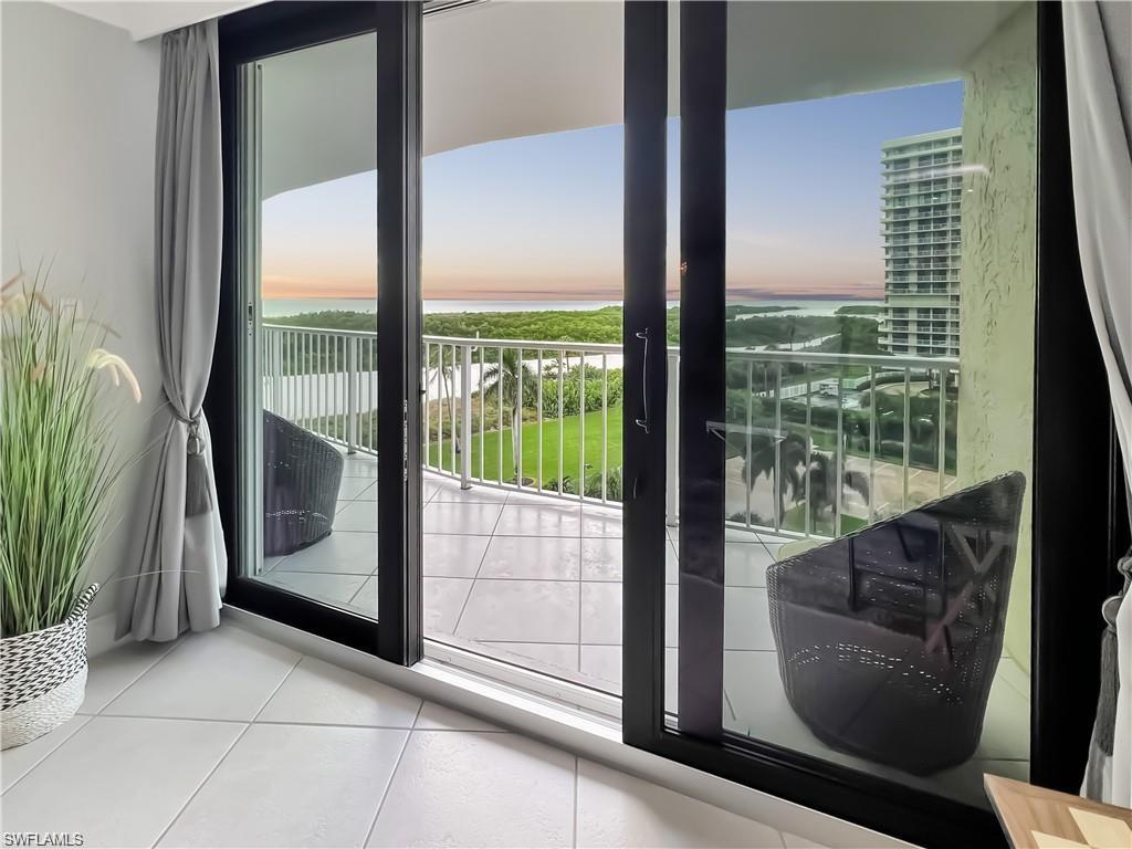 320 Seaview CT 608