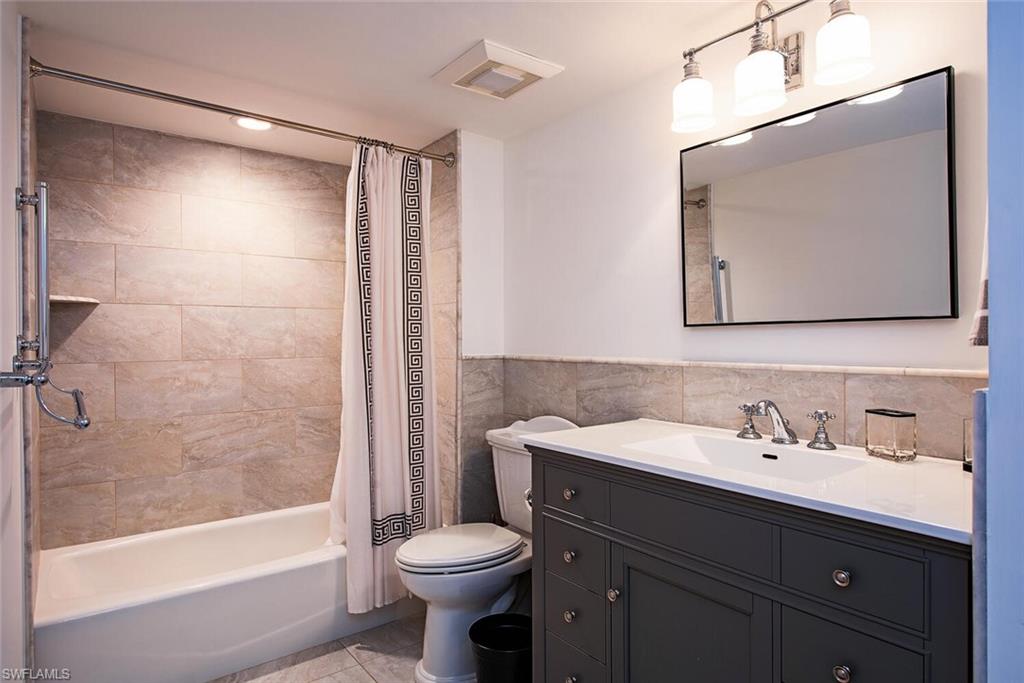 6585 Nicholas BLVD 1102 photo 8