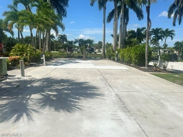 1311 Diamond Lake CIR