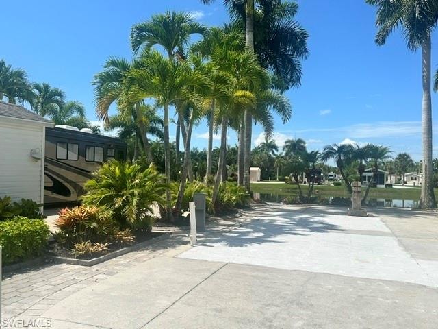 1311 Diamond Lake CIR