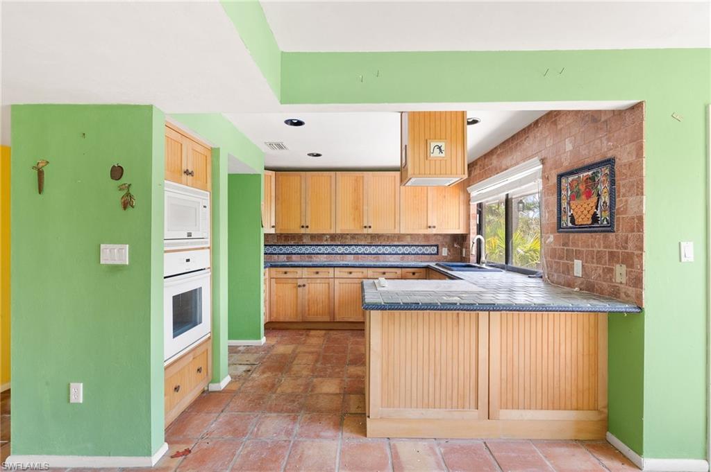 1866 Ardsley WAY photo 9