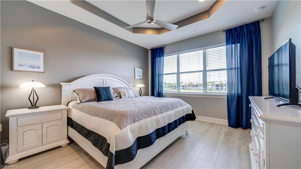 Spacious Primary Suite