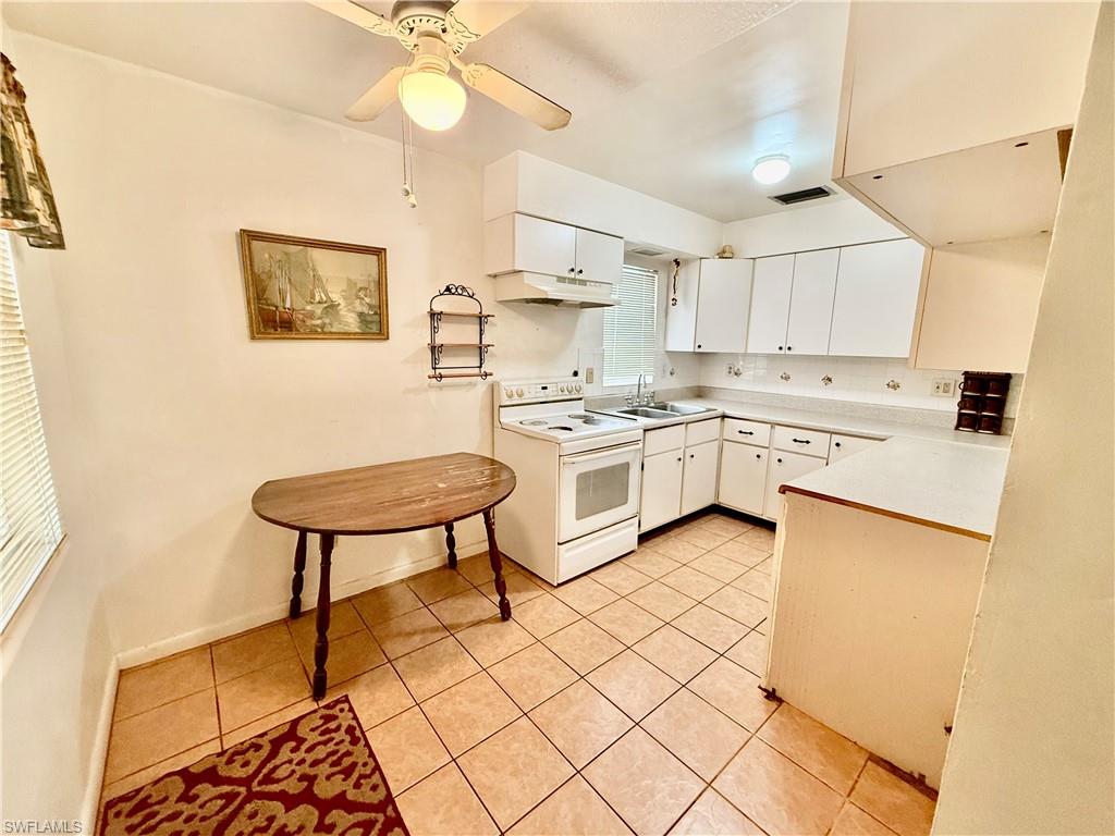217 Oaklawn CT photo 13