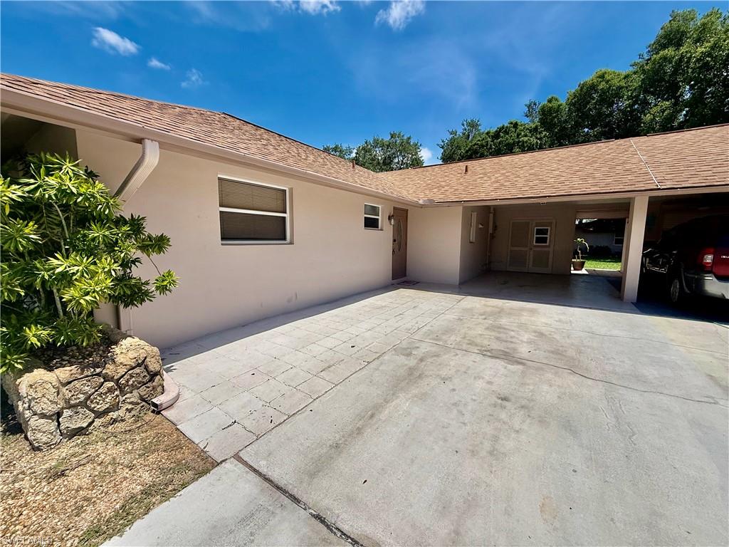 217 Oaklawn CT