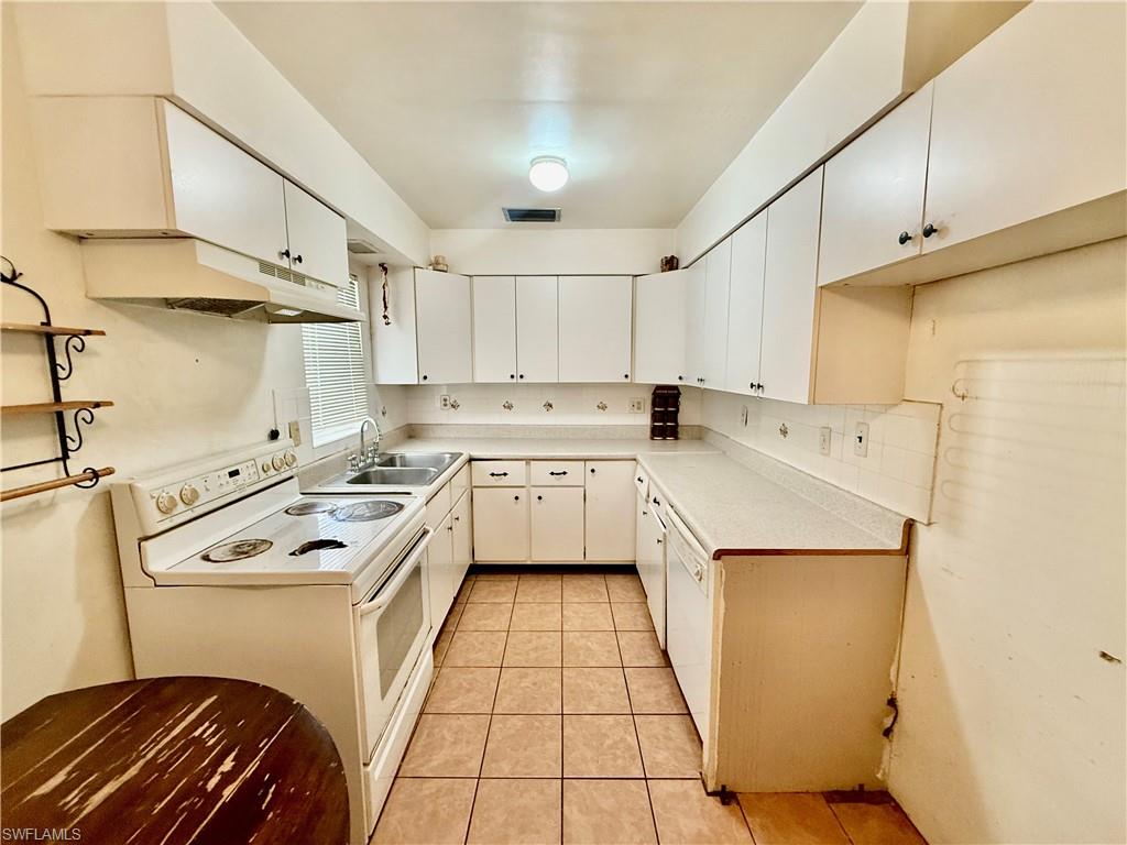 217 Oaklawn CT photo 14