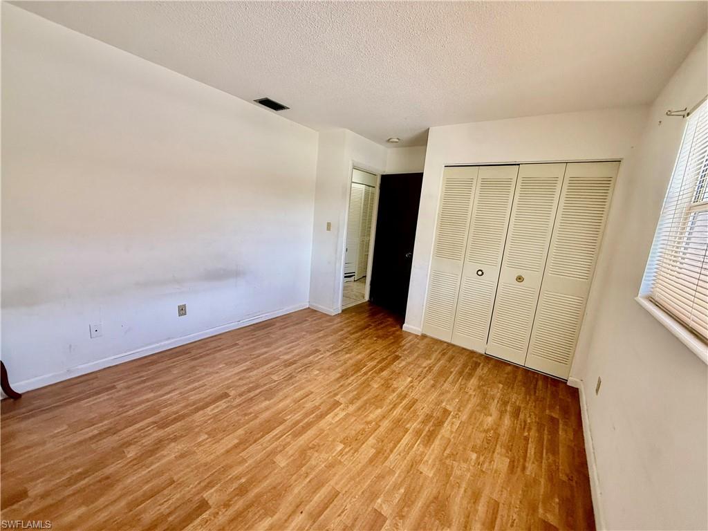 217 Oaklawn CT photo 21