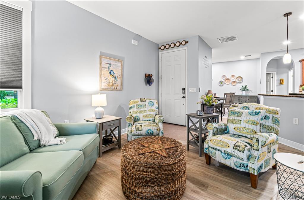10695 Camarelle CIR photo 9