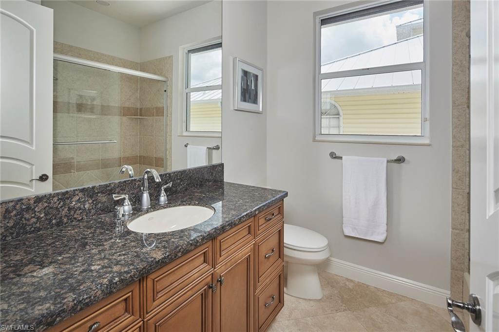 319 Lagoon AVE photo 27