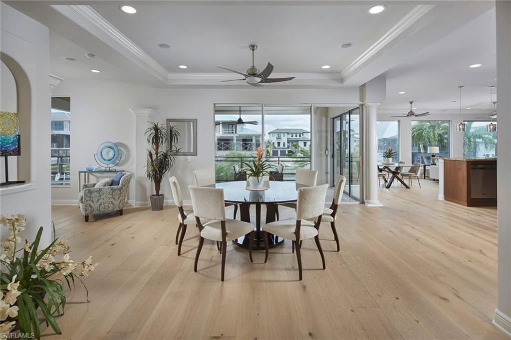 319 Lagoon AVE