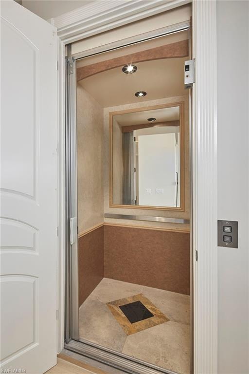 319 Lagoon AVE photo 29