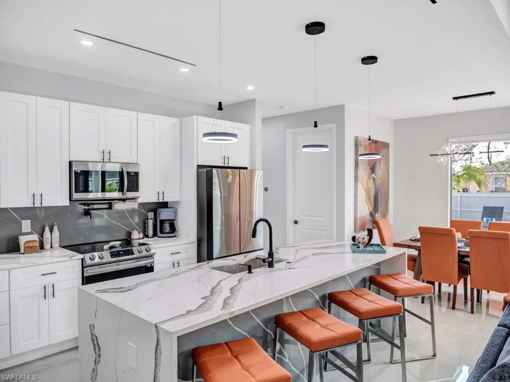 1002 NE 2nd PL photo 19
