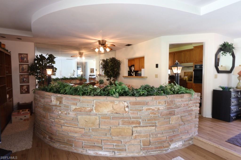 5227 Glade CT photo 12