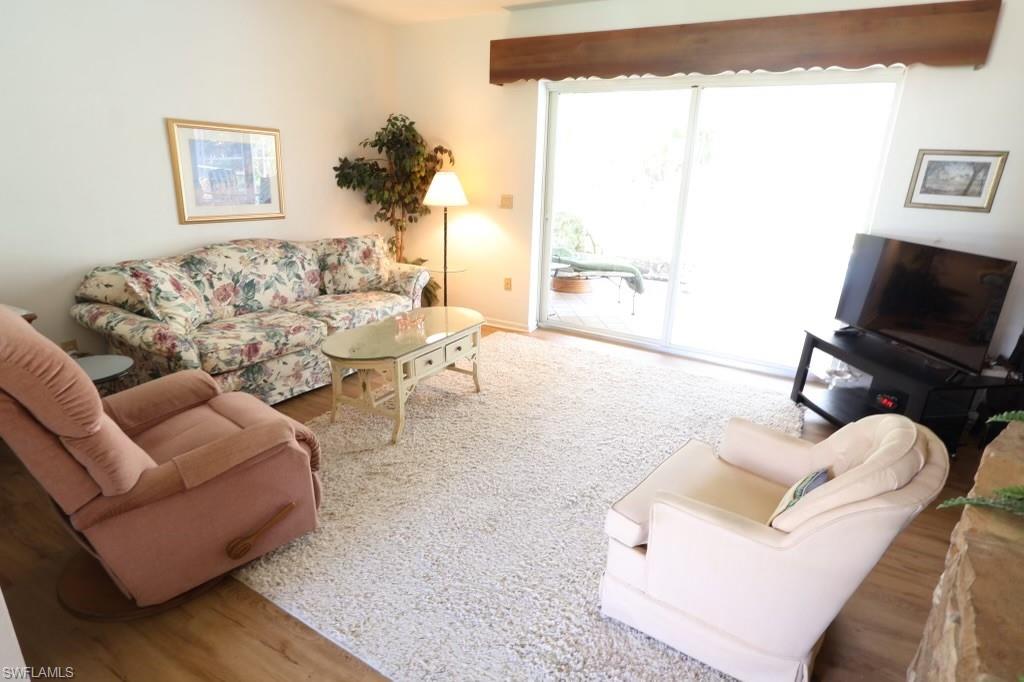 5227 Glade CT