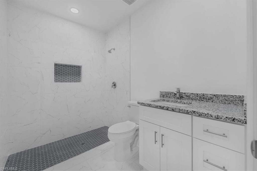 1816 Long Beach DR photo 32