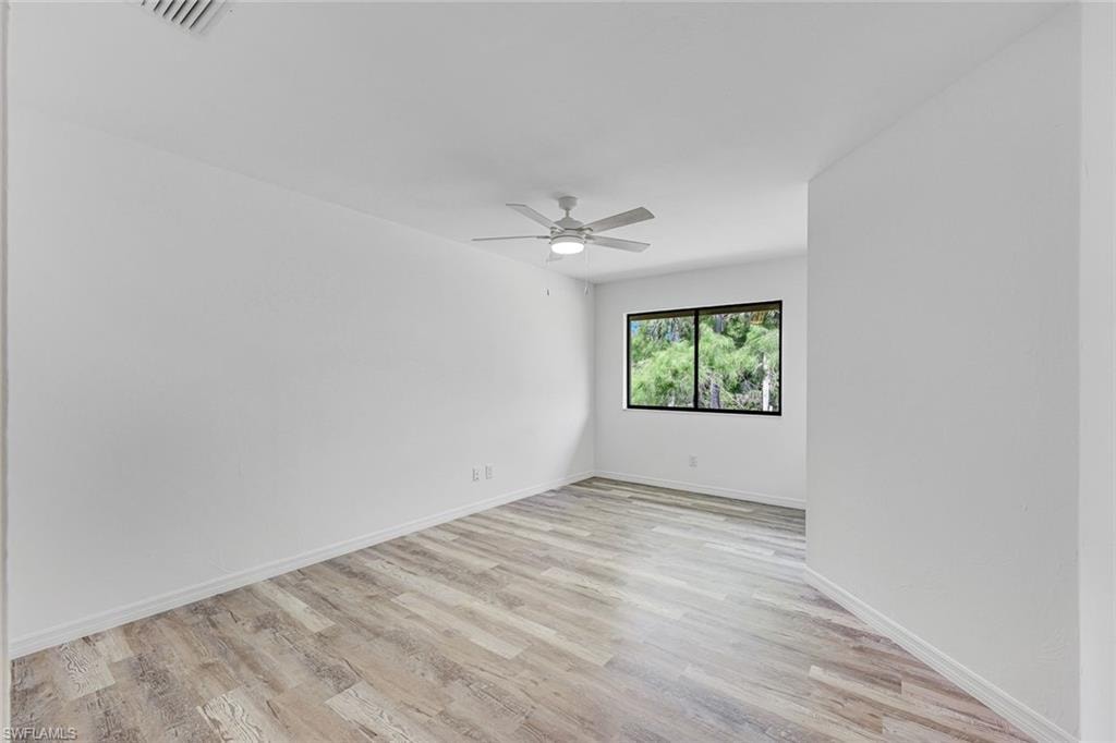 142 Bennington DR 8 photo 14