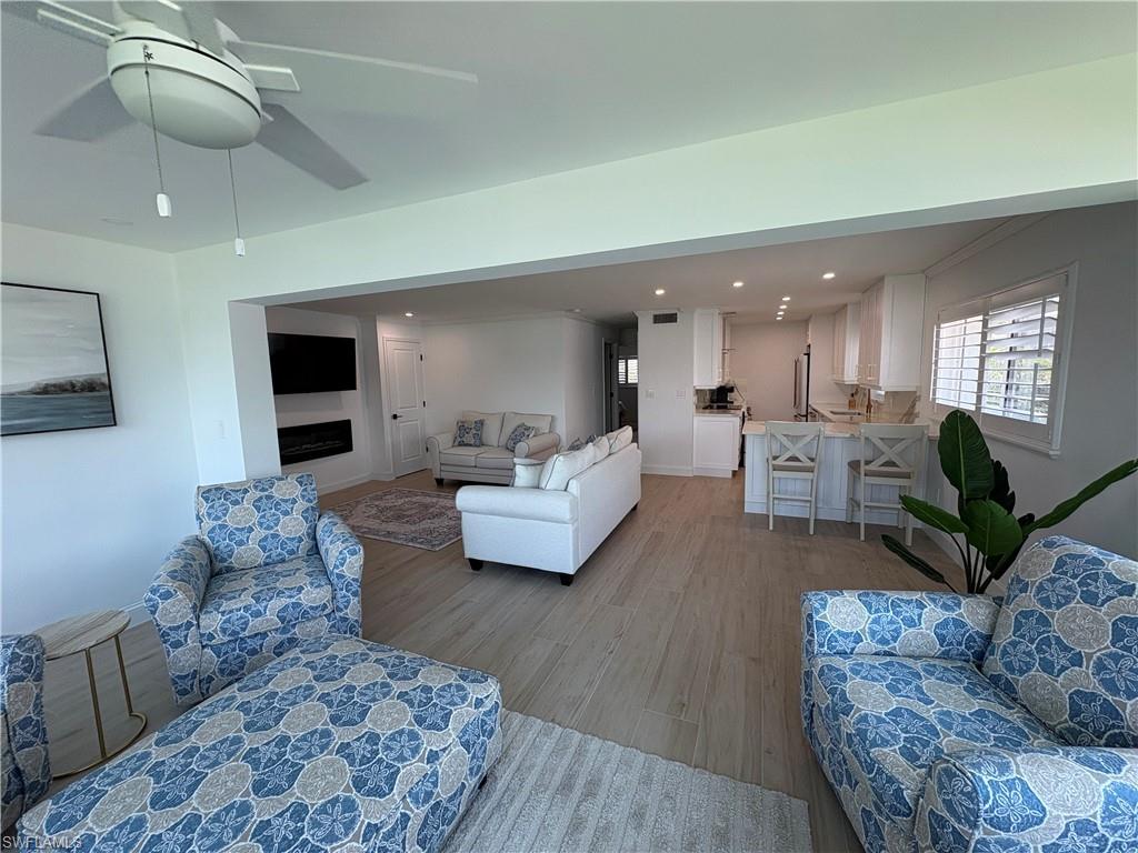 2100 Gulf Shore BLVD N 120 photo 27
