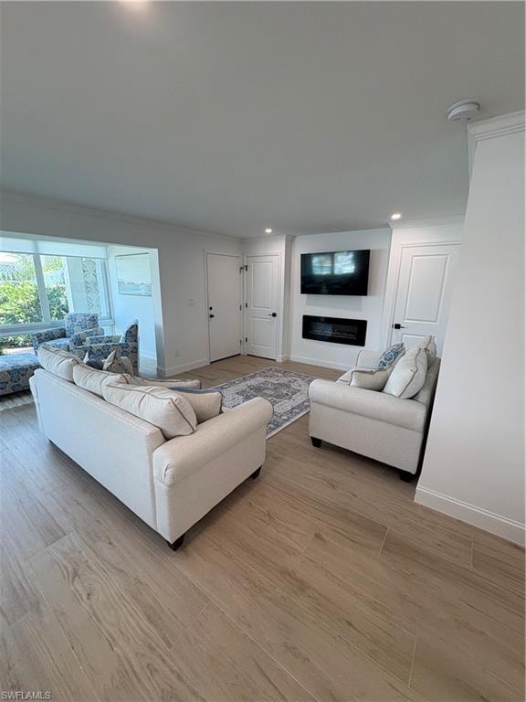 2100 Gulf Shore BLVD N 120 photo 18