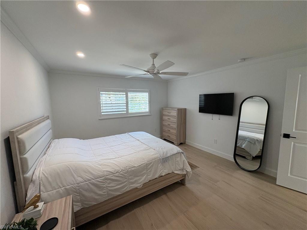 2100 Gulf Shore BLVD N 120 photo 11