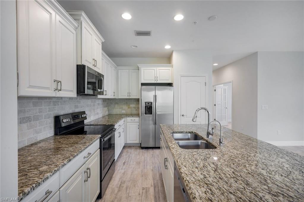 2343 Sheen LN 405 photo 7