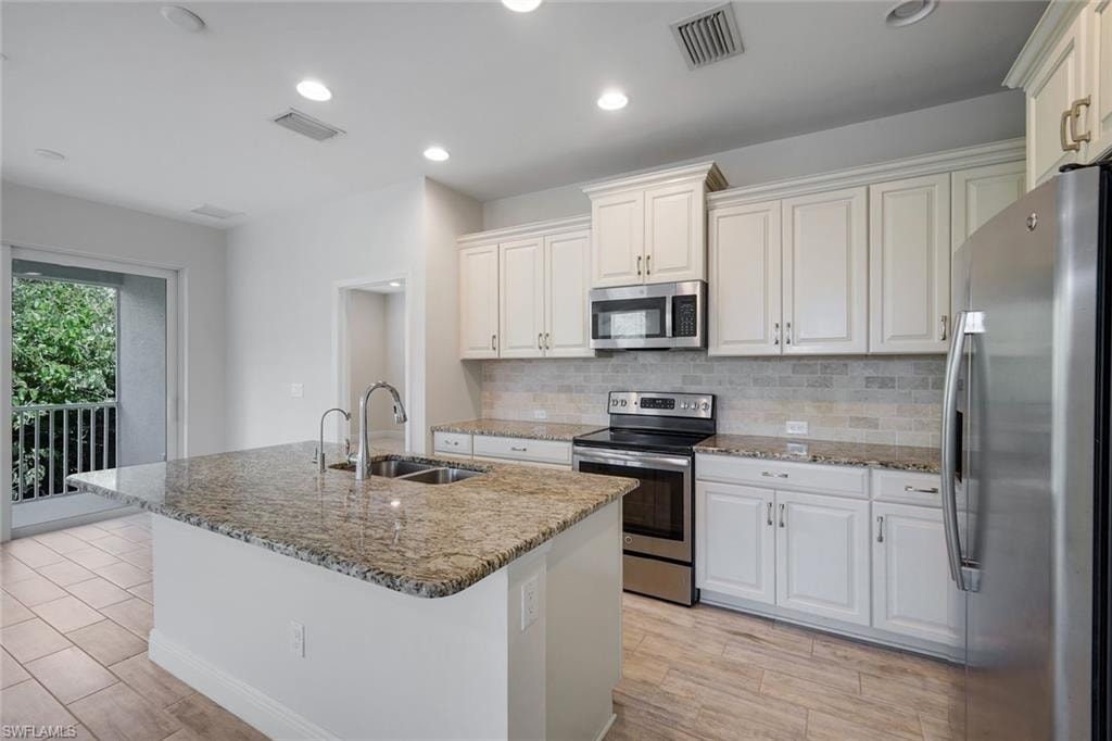 2343 Sheen LN 405 photo 9