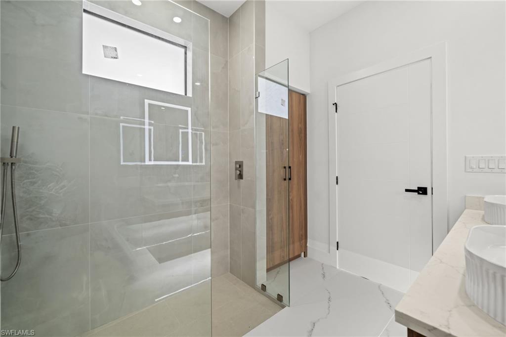 409 25TH PL photo 23