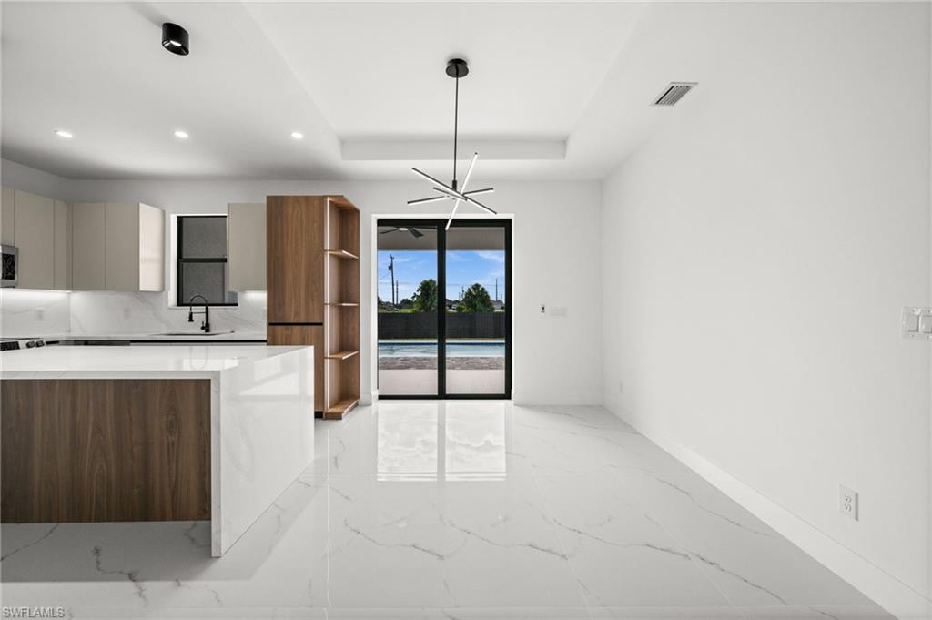 409 25TH PL photo 10