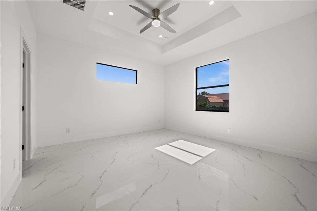 409 25TH PL photo 18