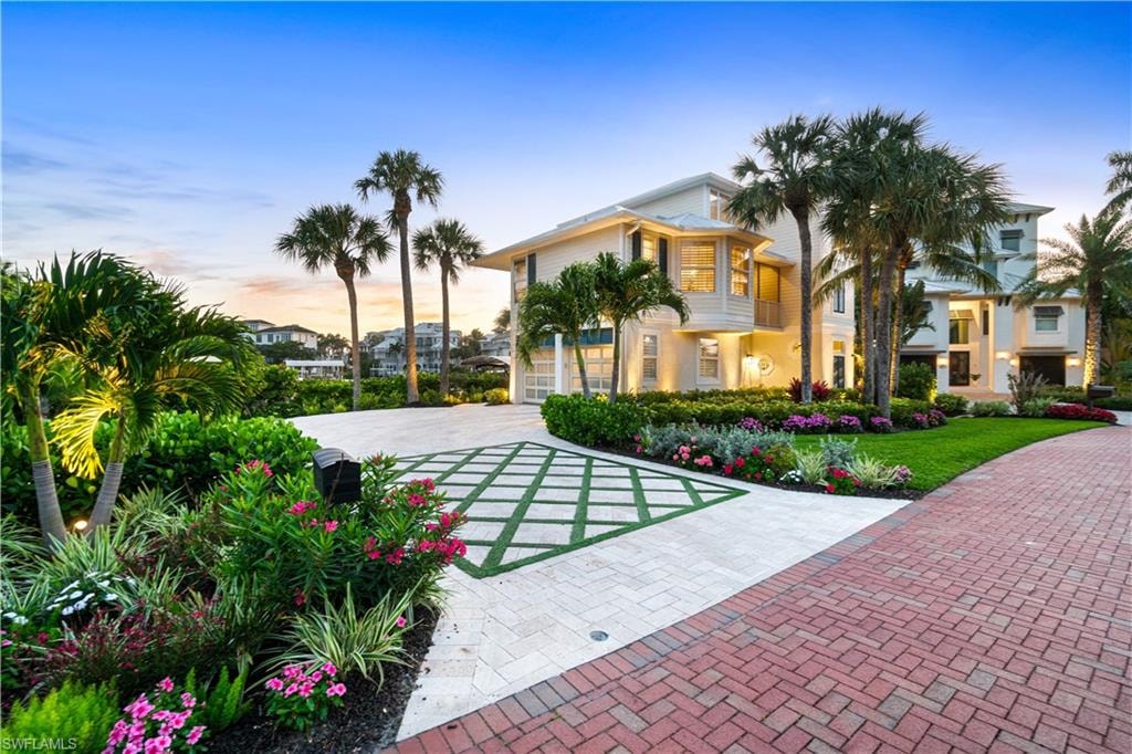 225 Bayfront DR