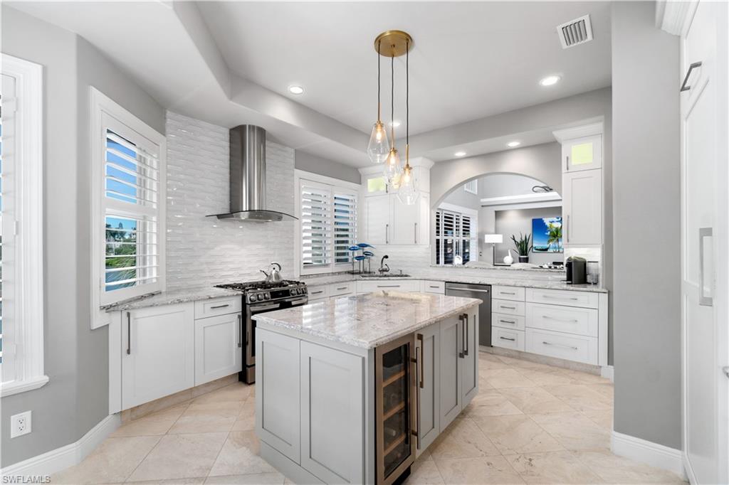 225 Bayfront DR