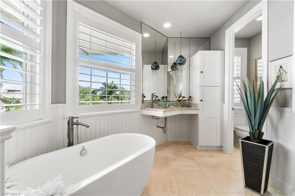 225 Bayfront DR photo 21