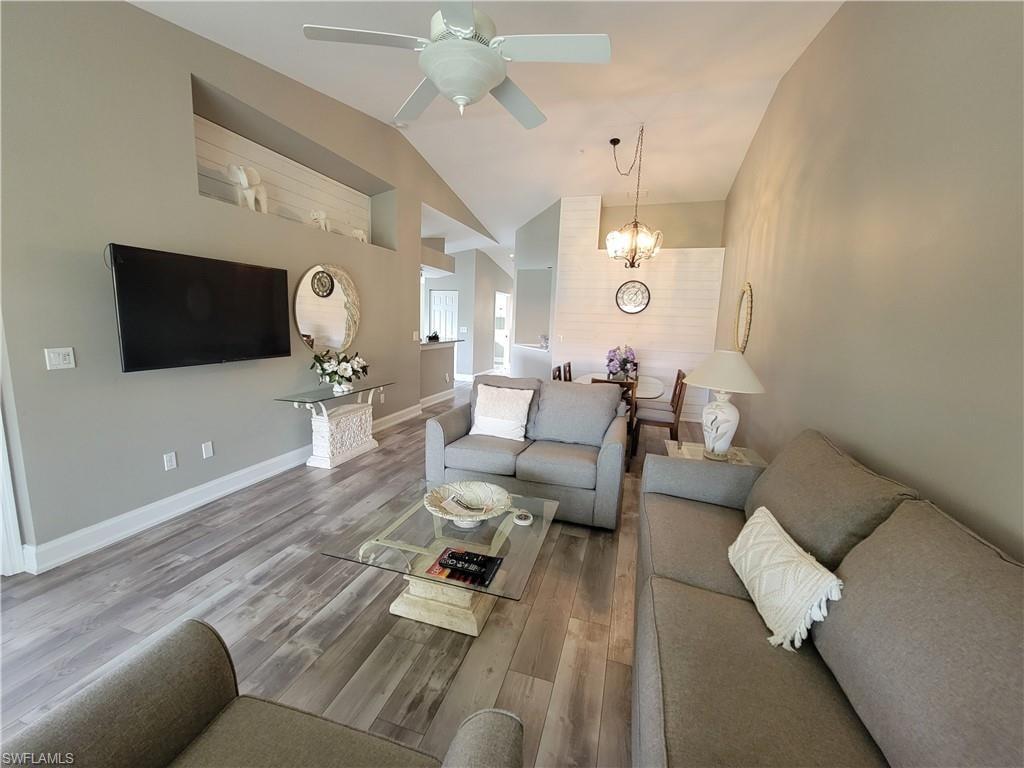 7577 Silver Trumpet LN T-204