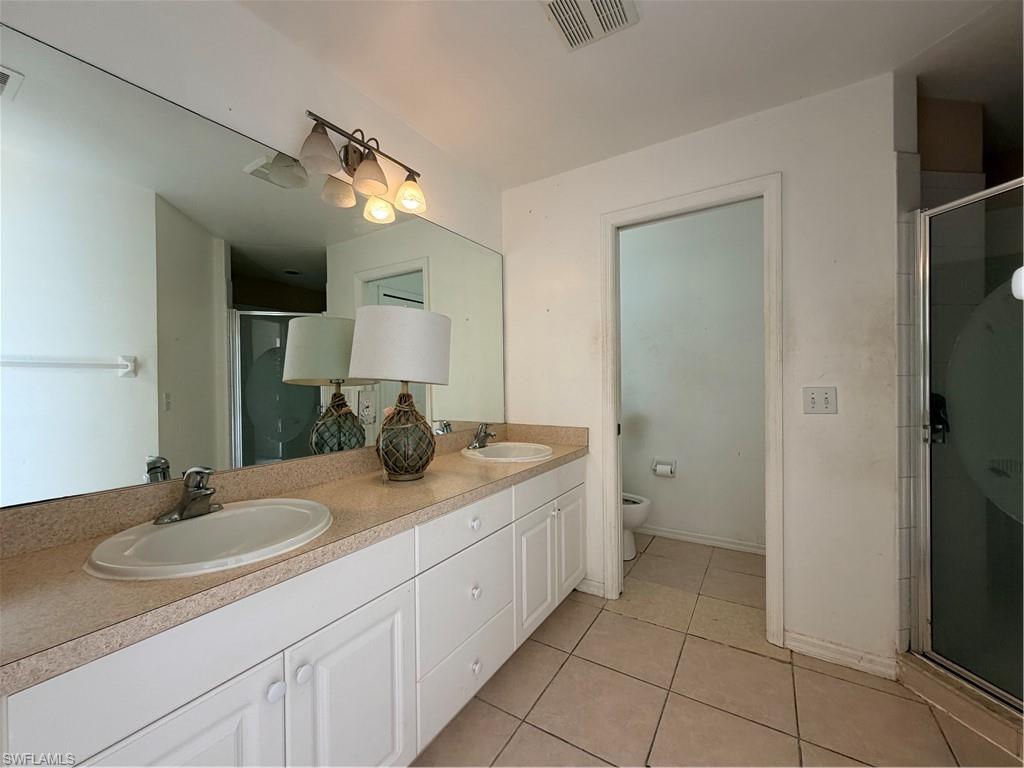 1621 SW 14th TER photo 13