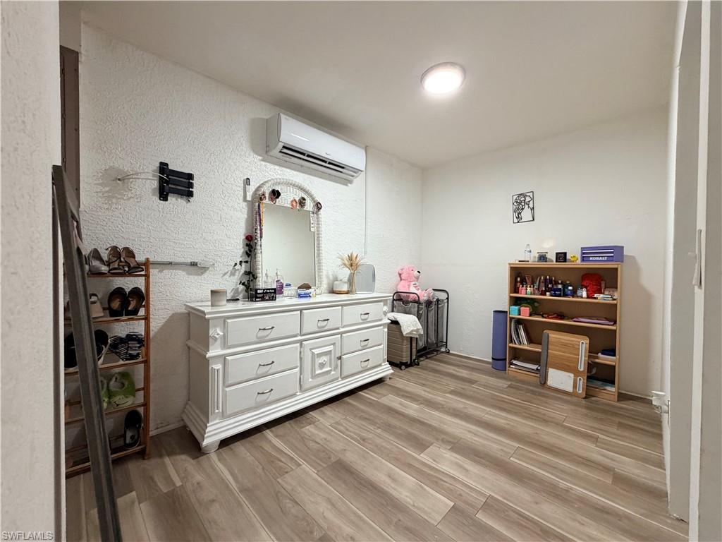 1621 SW 14th TER photo 22