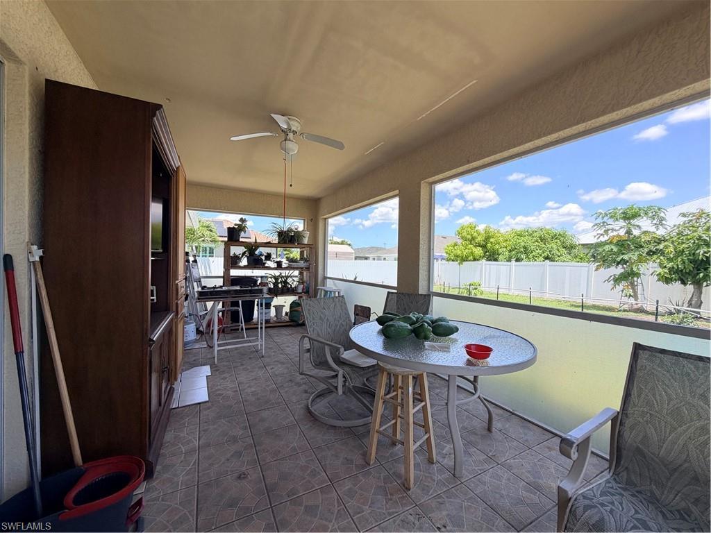 1621 SW 14th TER photo 24