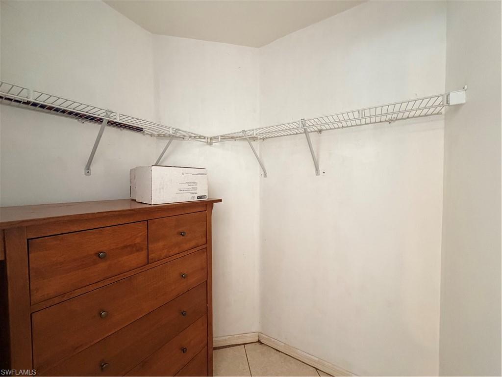 1621 SW 14th TER photo 15