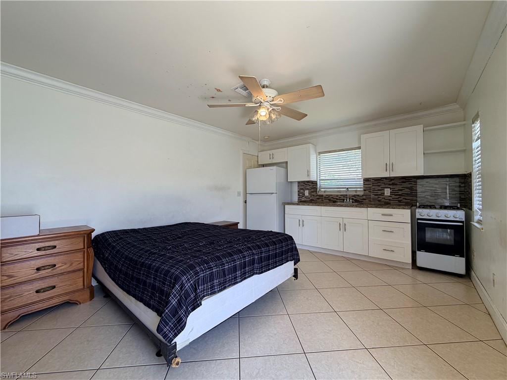 1621 SW 14th TER photo 11