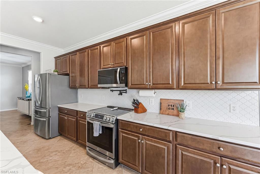 2175 Vermont LN photo 18