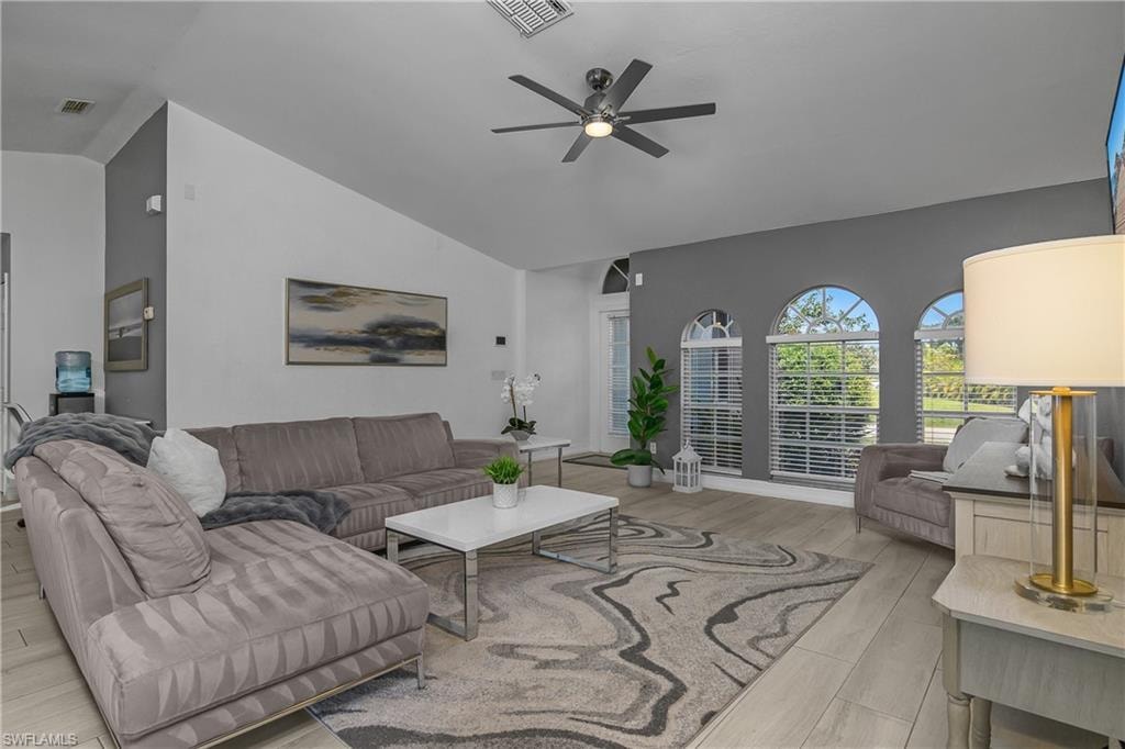 18322 Hepatica RD photo 9
