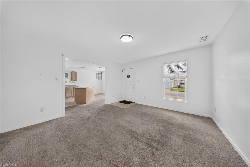 250 Leawood CIR photo 13