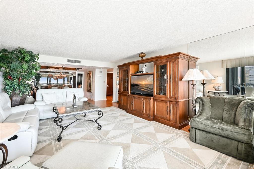 4551 Gulf Shore BLVD N 1001 photo 11