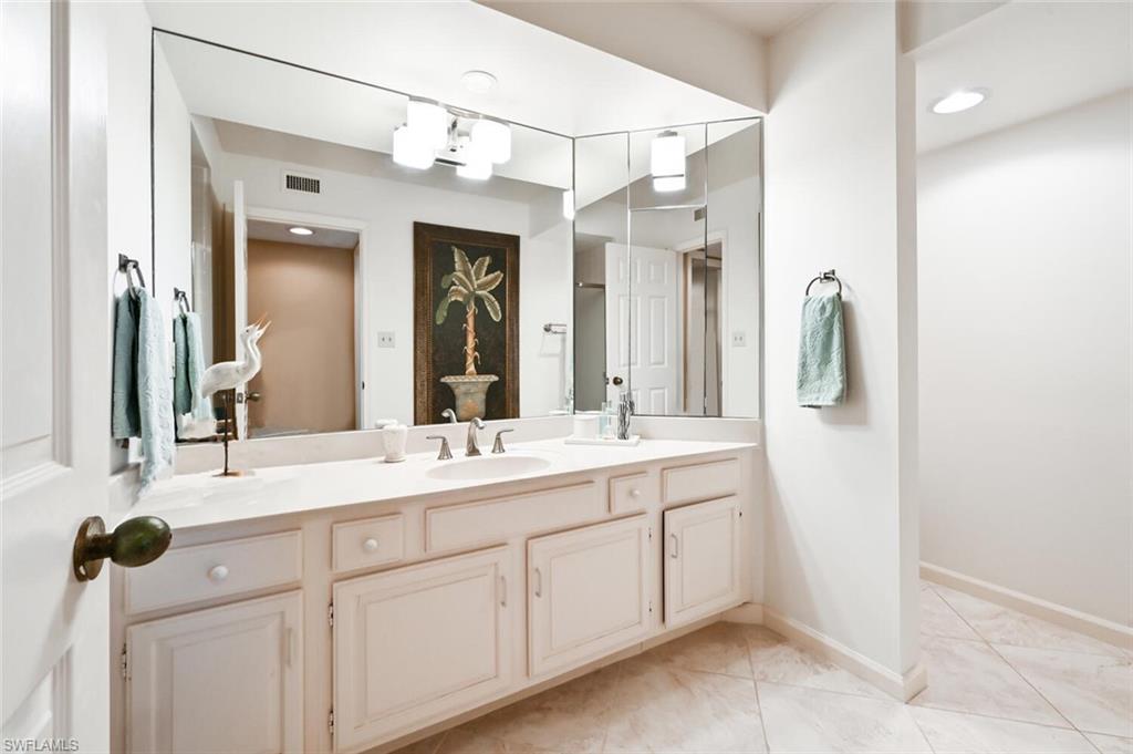 4551 Gulf Shore BLVD N 1001 photo 19