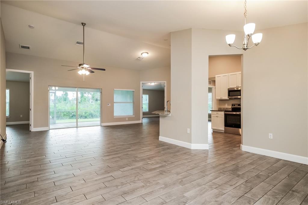 2712 18th ST W