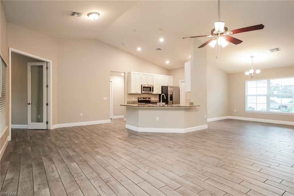 2712 18th ST W